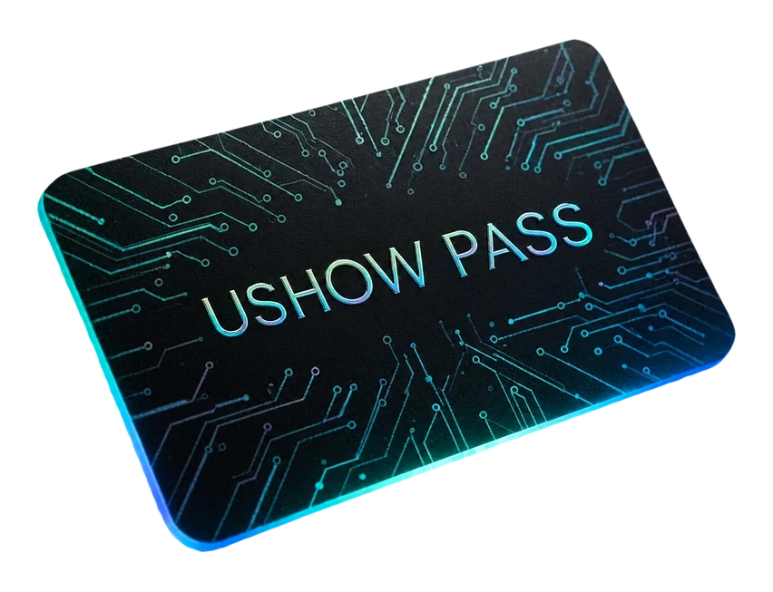 Cartão üShow Pass, preto, com linhas de circuito em verde e azul.